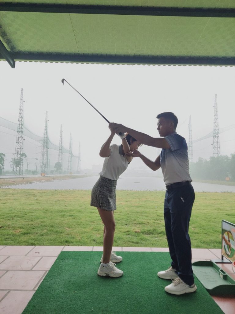 Khoá đào tạo Golf từ cơ bản tới nâng cao 4 HÌnh ảnh thực tế về khoá học Golf
