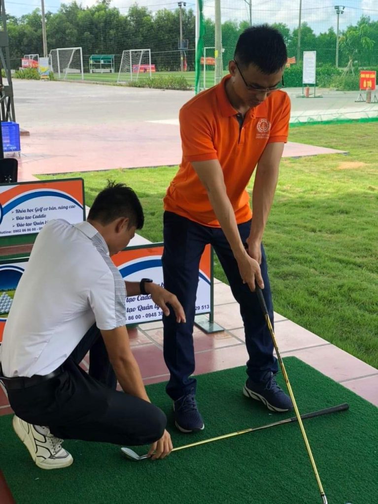 Khoá đào tạo Golf từ cơ bản tới nâng cao 3 HÌnh ảnh thực tế về khoá học Golf