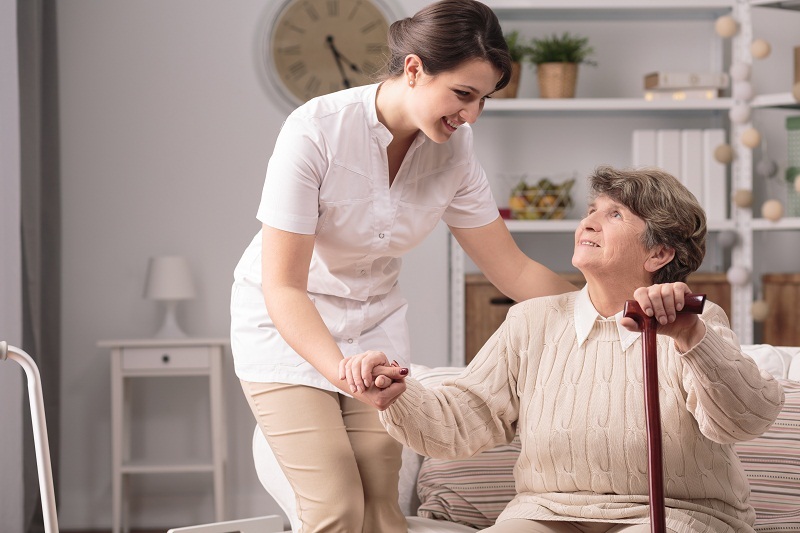 Khóa đào tạo chăm sóc người cao tuổi 3 cham-soc-suc-khoe-nguoi-gia